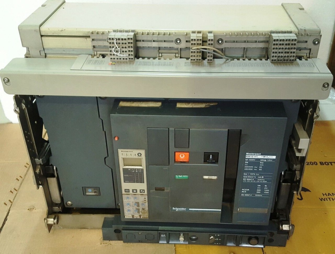 Schneider Electric Masterpact