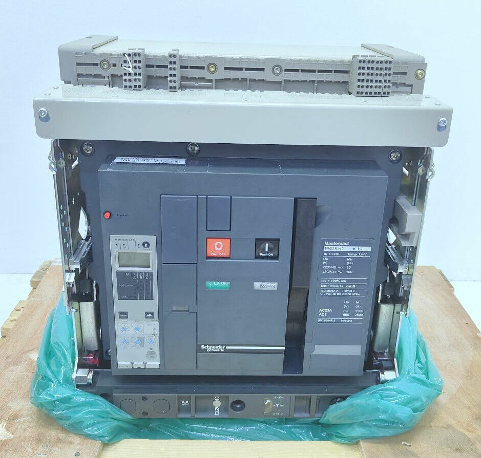 Schneider Electric Masterpact