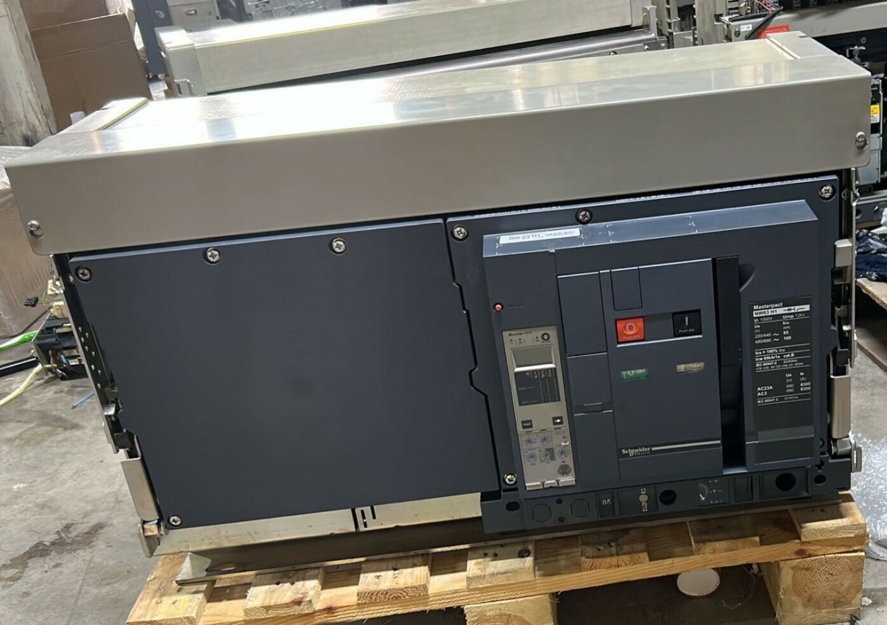 Schneider Electric Masterpact